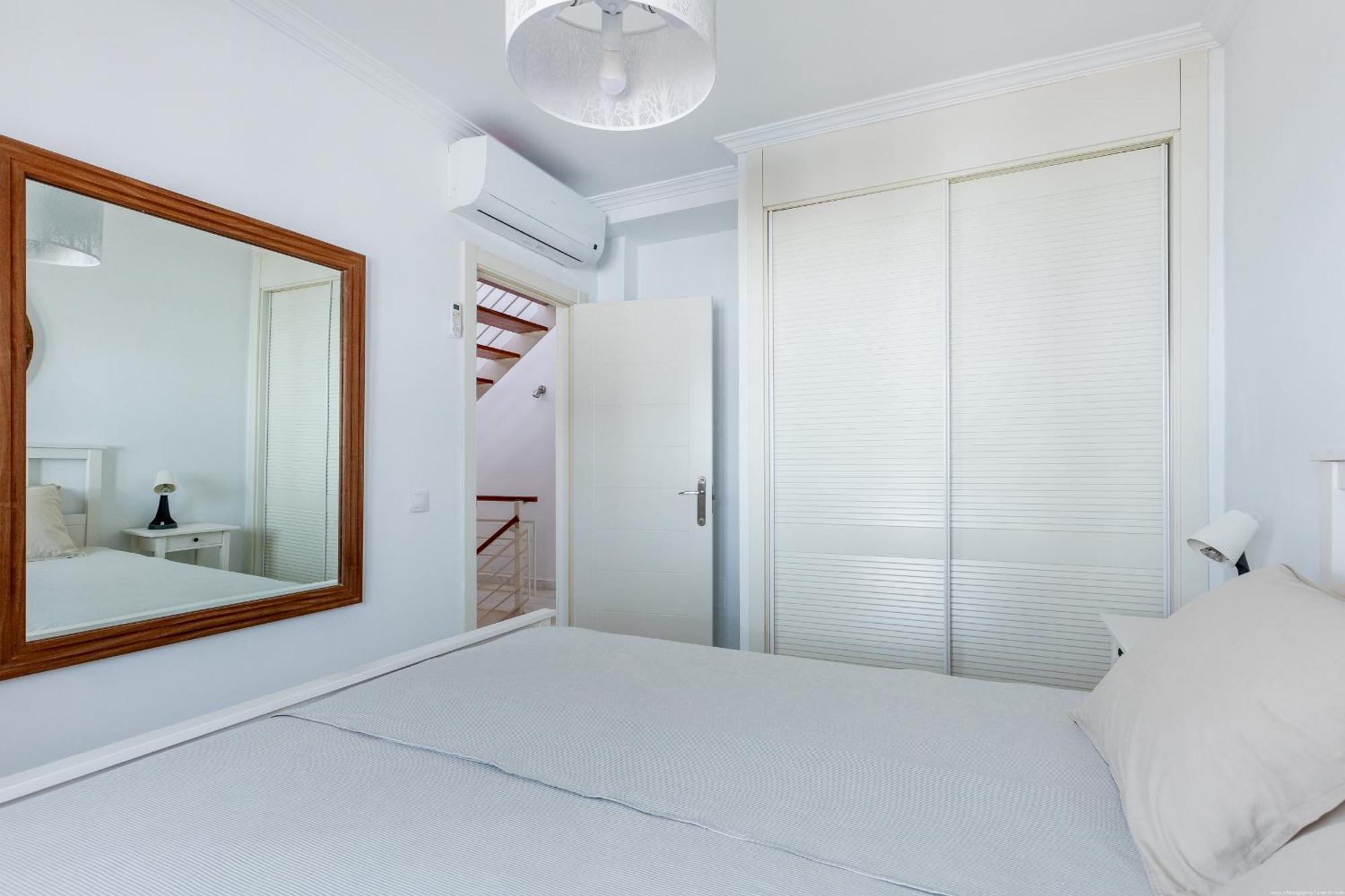 Villa With 4 Bedrooms And Private Heated Pool 圣米格尔德阿沃纳 外观 照片