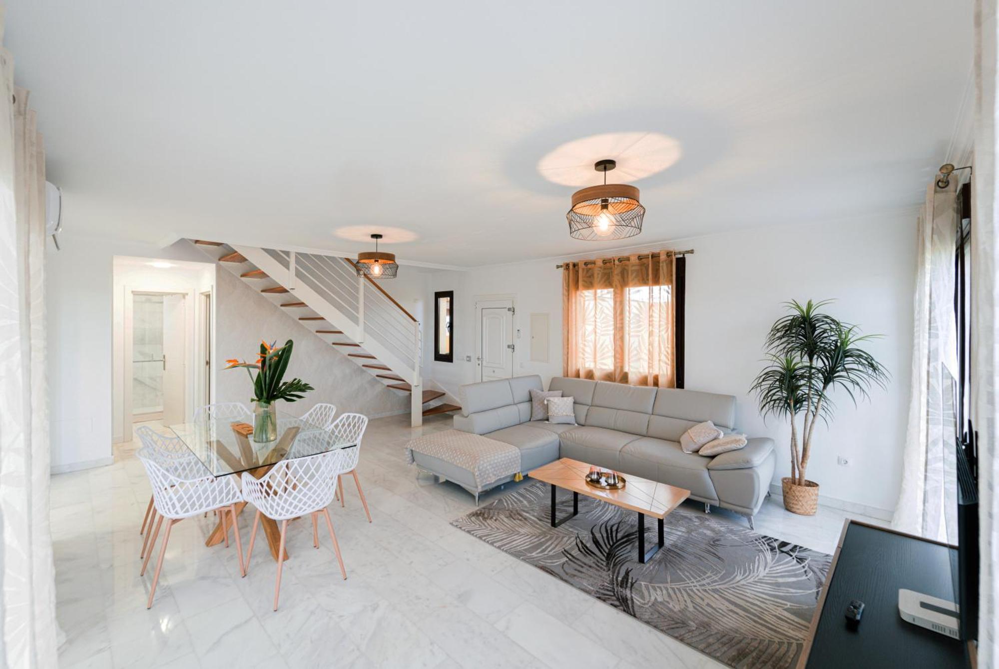 Villa With 4 Bedrooms And Private Heated Pool 圣米格尔德阿沃纳 外观 照片